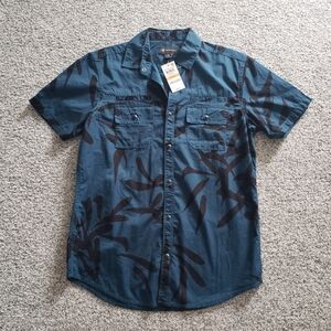 NWT Mens INC Size S short sleeve snap shirt, 100% Cotton